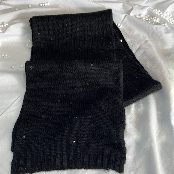 ❄️❄️Westside Acrylic Sequence Scarf/Stole